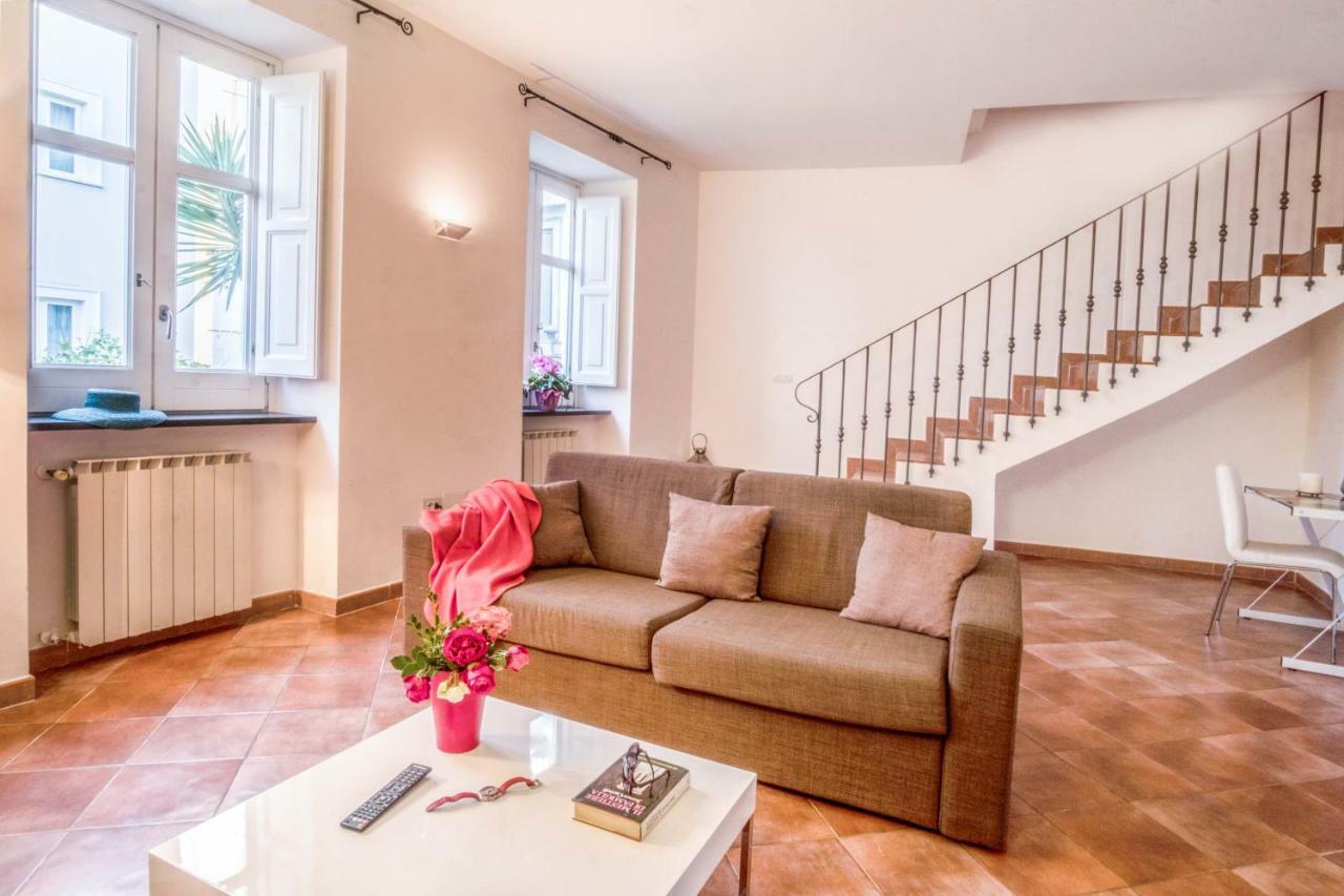 Amore Rentals - Maison Palazzo Correale Sorrento Eksteriør billede