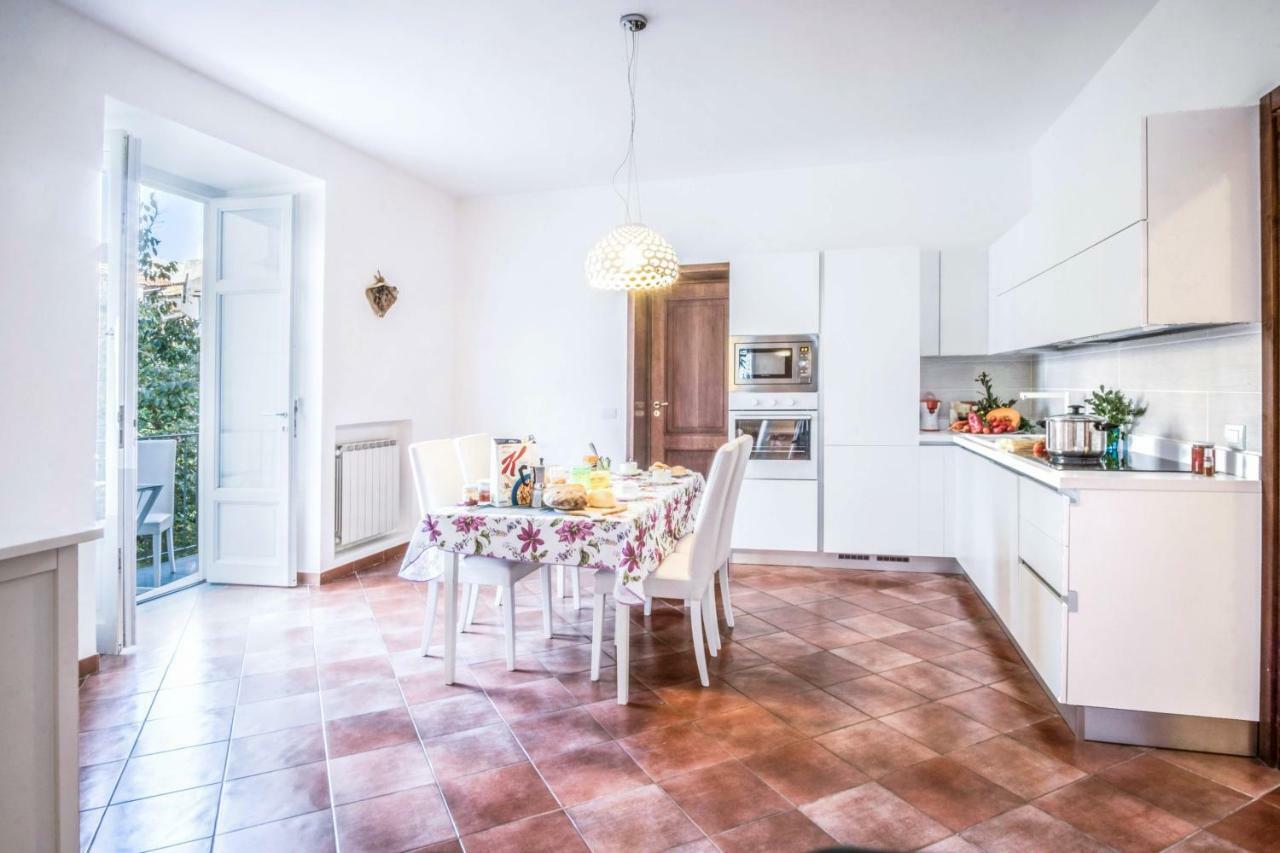 Amore Rentals - Maison Palazzo Correale Sorrento Eksteriør billede